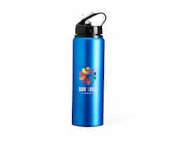 Squeeze de alumínio com capacidade de 800 ml, equipado com tampa plástica que inclui bico de canudo. Ideal para hidratação durante atividades físicas ou uso diário, garantindo praticidade e durabilidade.