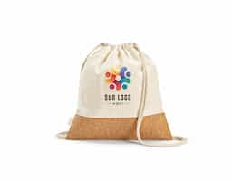 Sacola tipo mochila em 70% algodão reciclado e 30% poliéster reciclado (180 g/m²) com base em cortiça. Alças em algodão. 370 x 410 mm