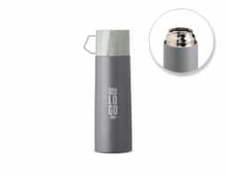 Garrafa térmica 500ml inox cinza com tampa que pode ser utilizada como caneca, tampa interna em plástico resistente (basta um clique para abrir ou fechar).