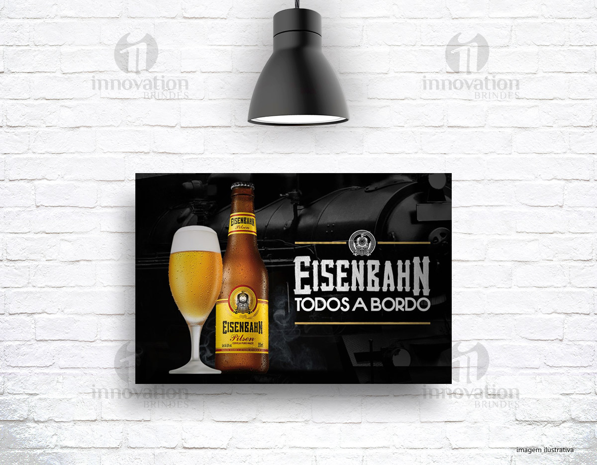 Quadro decorativo produzido em MDF. Personalizado com impressão digital em alta definição.