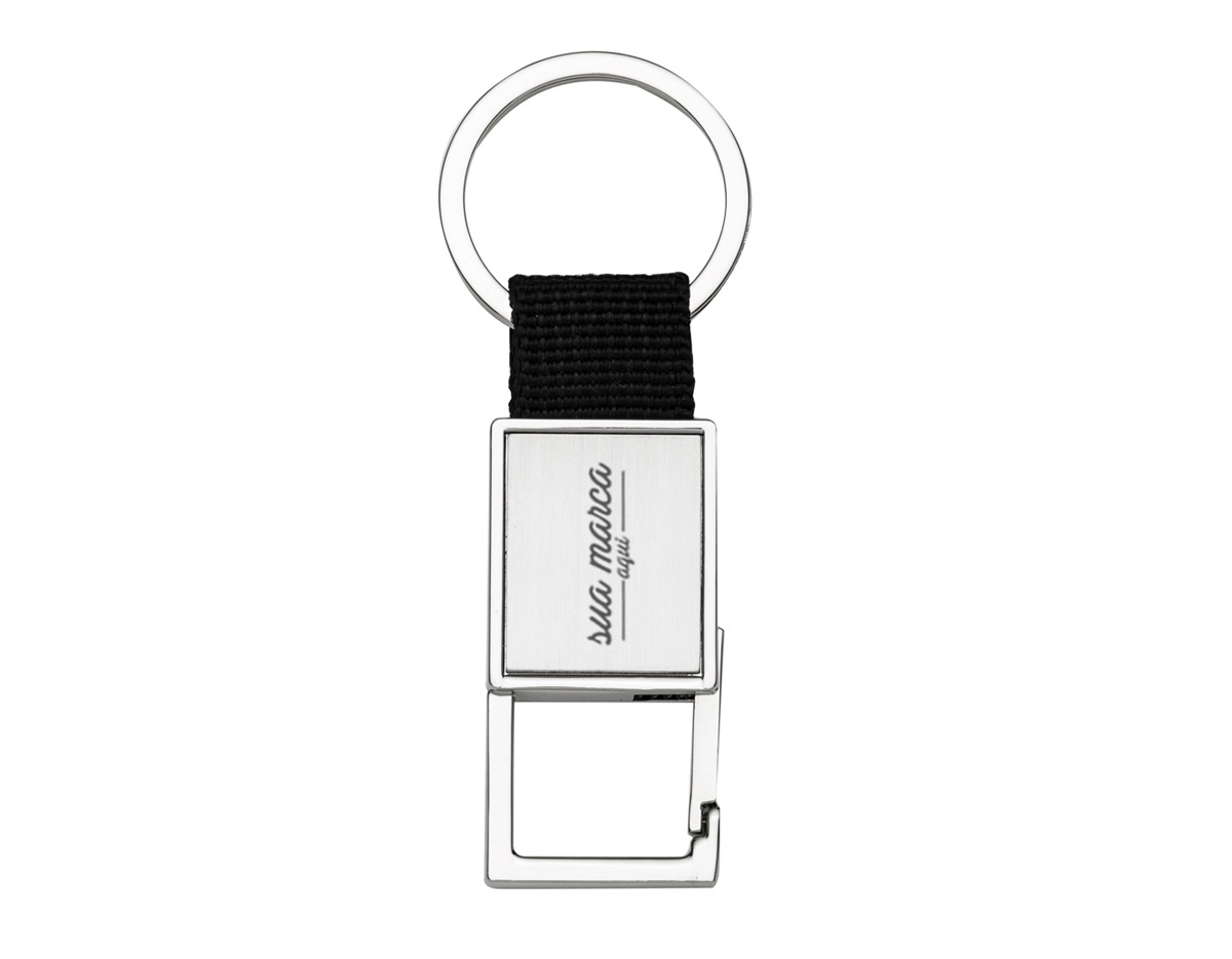 Chaveiro de metal com mosquetão (sem trava) e alça de nylon. Parte frontal com chapa inox e verso brilhante liso.