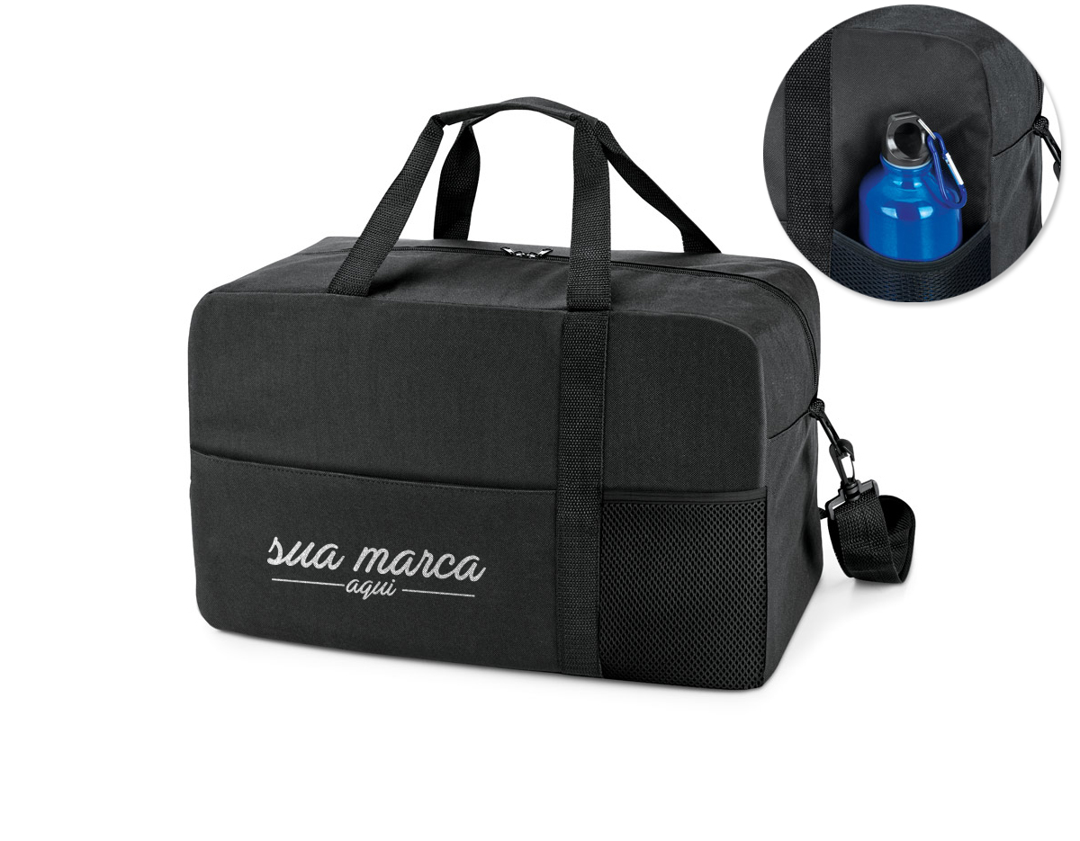 Bolsa esportiva em 600D. Fundo com placa semi-rígida, bolso frontal com zíper e bolso em tela. Alça de ombro ajustável, com reforço