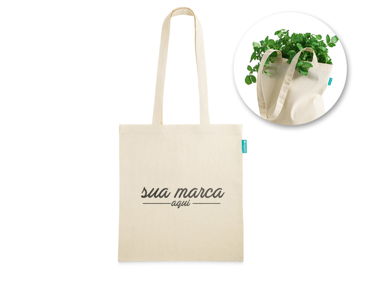 Sacola 100% algodão orgânico (120 g/m²) proveniente de um cultivo sustentável, sem químicos ou pesticidas. Alças de 60 cm e etiqueta Label Organic. 370 x 410 mm