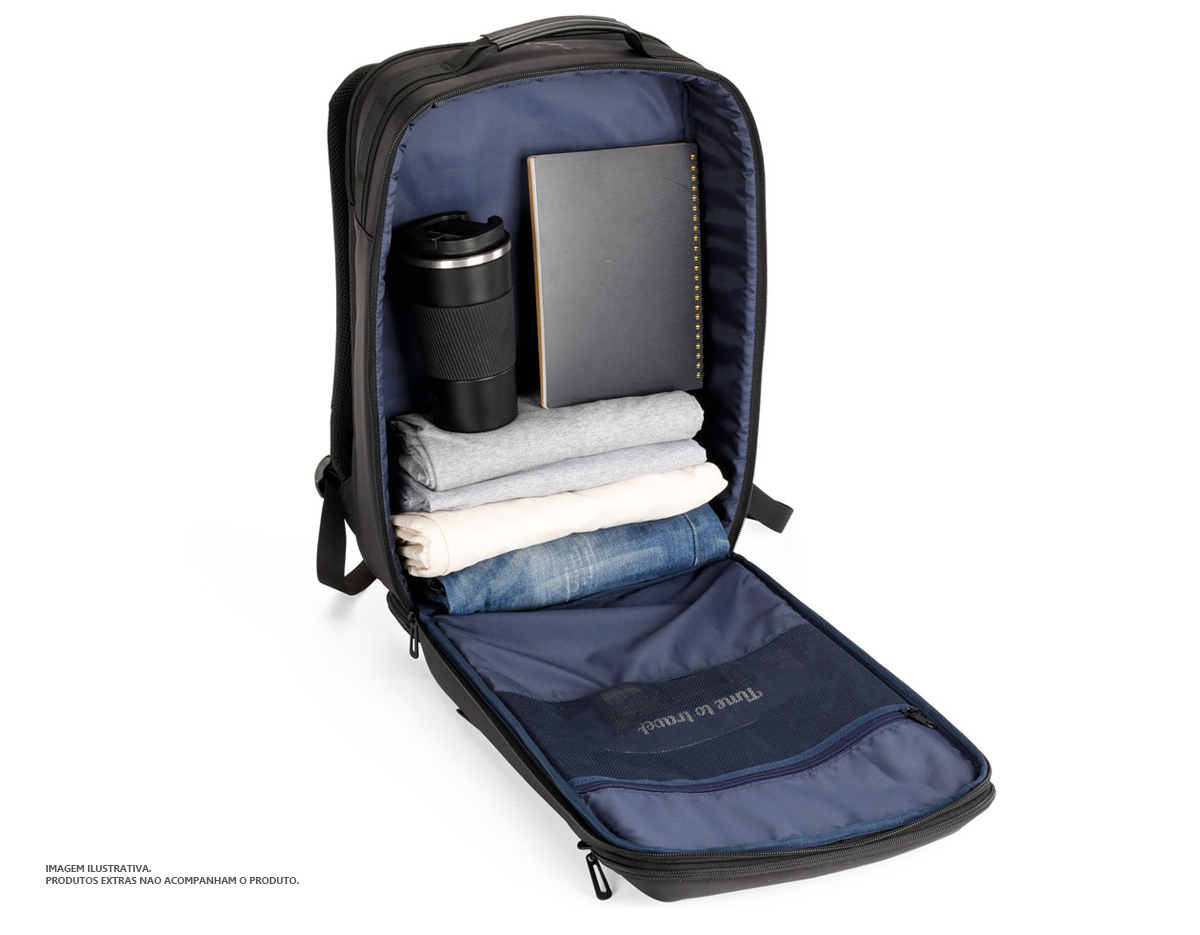 Mochila Premium produzida em tecido de poliéster resistente à água e ao desgaste, alça de ombro acolchoada, aceita notebooks de até 15,6". Design ergonômico, alça de ombro ajustável, possui engate para mala de viagem, bolso frontal com zíper para acesso rápido.