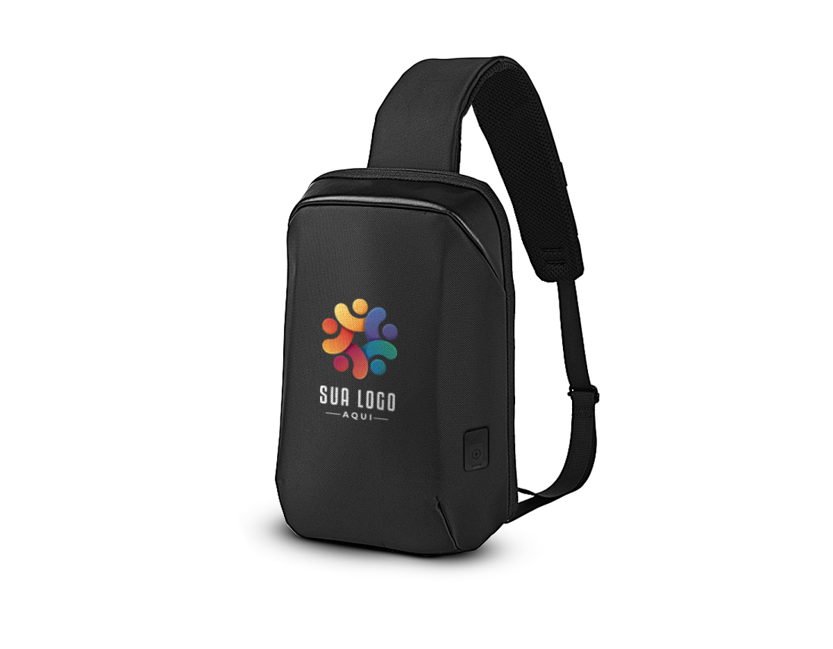 Mochila transversal com bolso interno para guardar seus itens essenciais, feito de tecido de poliéster resistente à água e ao desgaste, alça de ombro esquerdo/ombro direito reversível. Compartimento interno acolchoado para tablet.