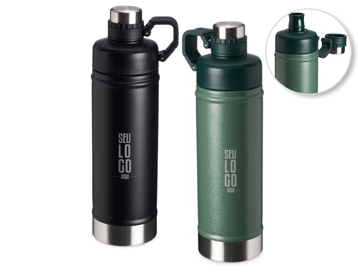 Garrafa térmica de parede dupla em inox, capacidade de 700ml. Tampa principal com bocal e tampa protetora com alça de transporte acoplada.
