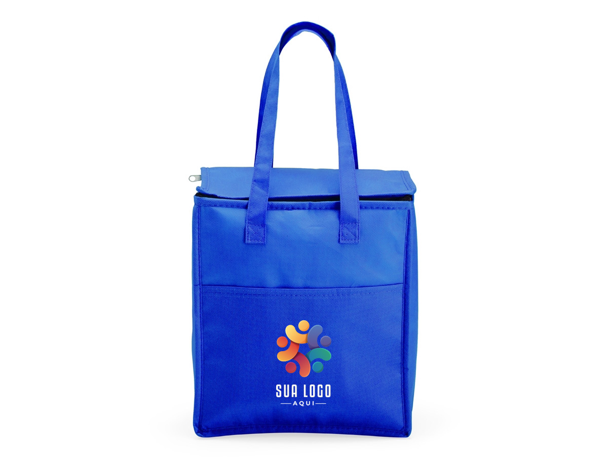 Bolsa térmica em TNT 9 litros com bolso frontal.