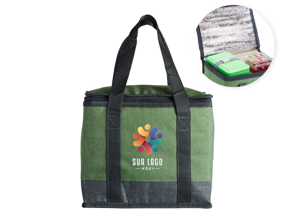 Bolsa térmica de poliéster com capacidade de 12 Litros. Contém alça de mão em nylon.