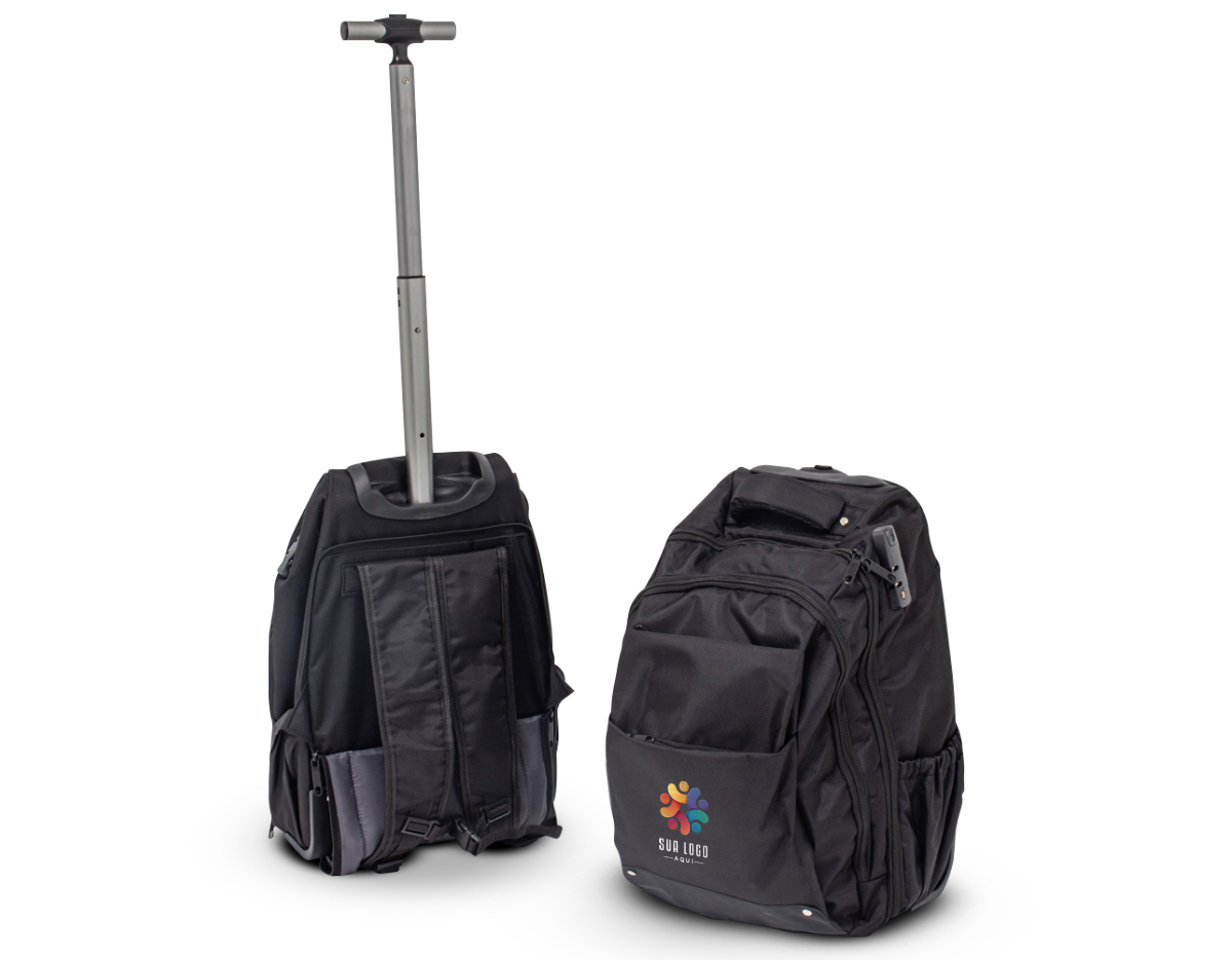 Mochila 27 litros com rodinhas e cadeado TSA. Possui padrão para bagagem de mão, conforme especificações ANAC (Agência Nacional de Aviação Civil) Confeccionada em nylon, contém alça revestida com espuma para um maior conforto, puxador retrátil com regulagem e botão acionador, alças para as costas escondidas no compartimento traseiro com zíper.