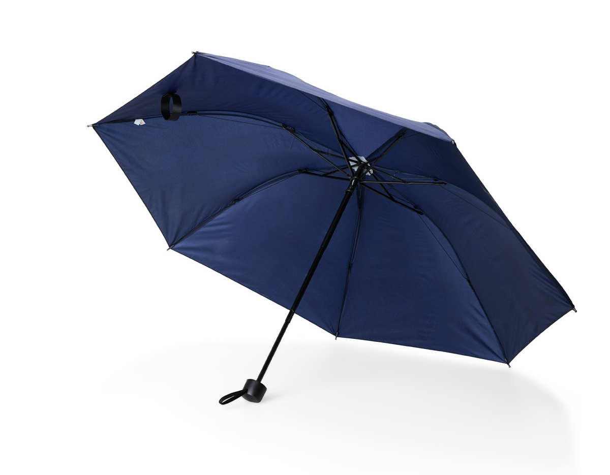 Guarda chuva manual de tecido em nylon com parte interna em vinil. Possui 7 varetas e estrutura em aço, pegador, botão de abertura e alça de nylon. Acompanha capa protetora.
