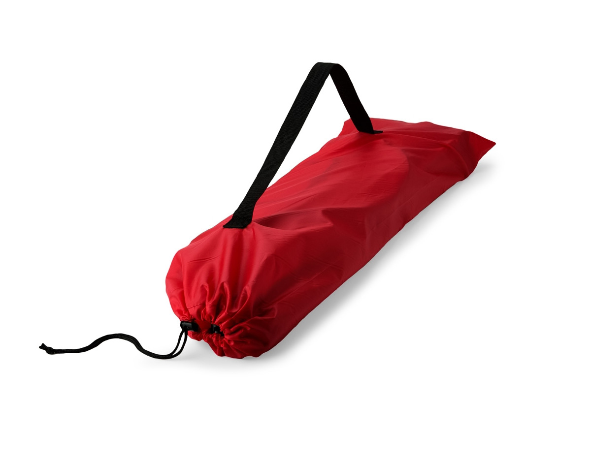 O cooler perfeito para eventos ao ar livre! Com uma impressionante capacidade de 62 litros, este cooler é produzido em poliéster com revestimento térmico em PEVA atóxico e soldado, garantindo que não haja vazamentos. Ideal para festas, ele cumpre perfeitamente o papel de manter as bebidas geladas, podendo até mesmo adicionar gelo em seu interior. Para preservar ainda mais a temperatura durante o uso, há uma pequena tampa de fácil acesso, evitando a necessidade de abrir o cooler completamente. Com um pedestal metálico de manuseio prático e sustentação firme, o cooler acompanha um estojo de poliéster para manter tudo organizado e pronto para o próximo evento.