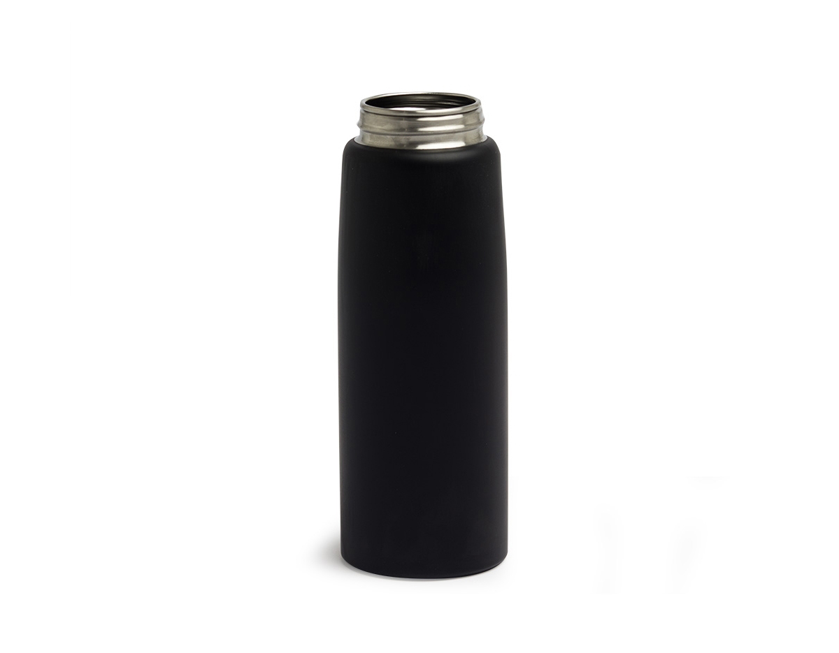 Squeeze de inox com capacidade de 880 ml e pintura fosca. Inclui tampa plástica rosqueável, alça para transporte e tampa protetora para o bocal, ideal para manter suas bebidas seguras e à temperatura desejada.