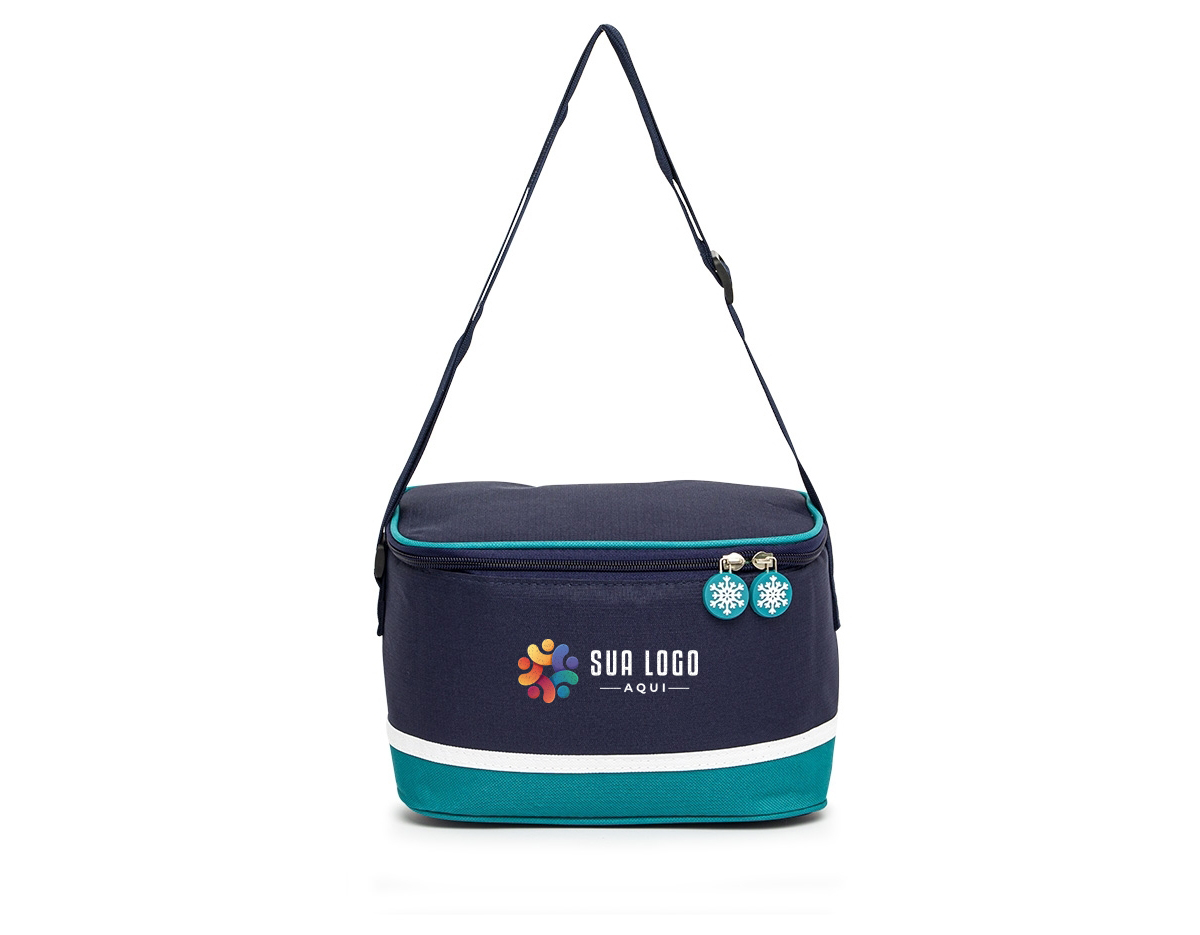 Bolsa térmica de nylon com capacidade de 7 litros, revestida internamente com material térmico soldado que evita vazamentos. Inclui alça transversal para facilitar o transporte.