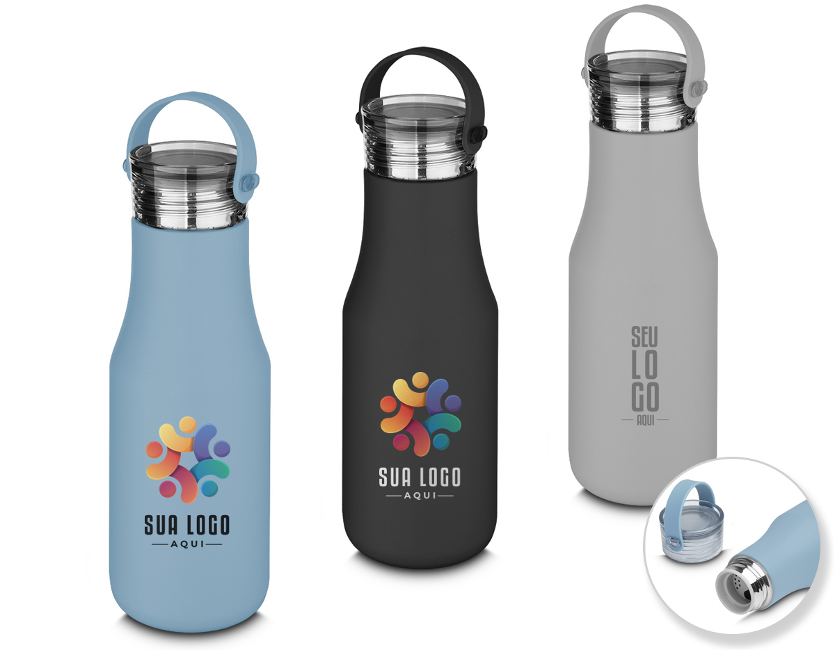 Garrafa térmica em aço inox com parede dupla com capacidade de até 500 ml. Tampa plástica rosqueável, alça em silicone e anel de silicone para vedação.