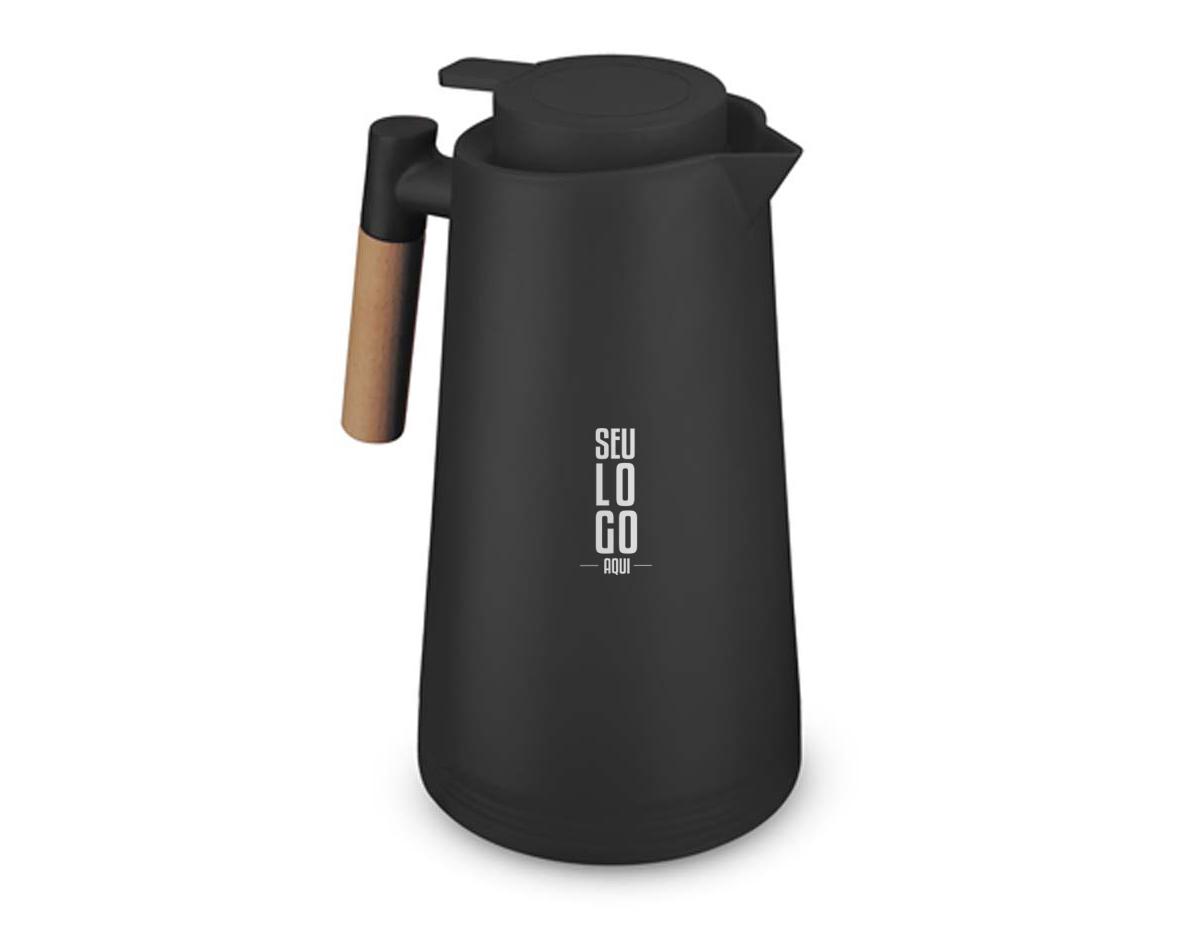 Essa garrafa térmica é uma excelente opção! Com seu exterior em plástico PP, ela é leve e resistente, enquanto a ampola de vidro interna garante a retenção de temperatura. A alça de madeira adiciona um toque de elegância e conforto ao manuseio.  A tampa rosqueável com anel de silicone é ótima para evitar vazamentos, e o sistema corta-pingo facilita o uso. Com capacidade de até 1 litro e a habilidade de manter bebidas quentes por até 8 horas, é ideal para viagens, passeios ou para ter em casa.