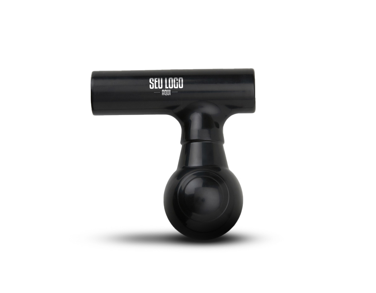 Toda hora, é hora de massagem! O nosso Massageador portátil, feito de plástico, pode ajudar a aliviar costas rígidas, músculos tensos, pescoço, e aquela dor persistente que nunca vai embora. Suas 4 velocidades são acionadas por um único botão (ligar/desligar). Ao acelerar a recuperação do corpo, torna-se um aliado importante para a saúde. Recarregável via USB. Acompanha cabo tipo-C.