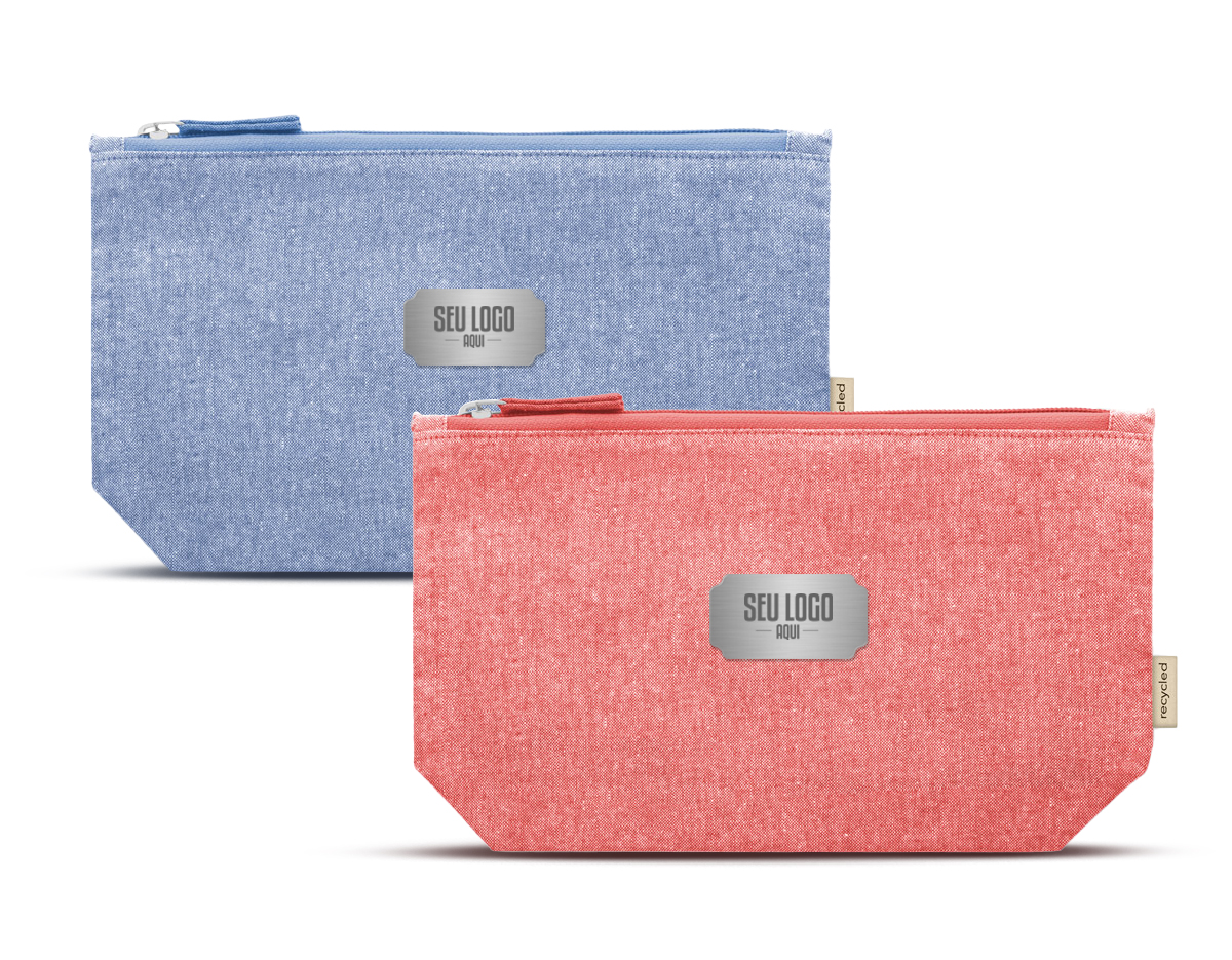 Bolsa multifunções em 70% algodão reciclado e 30% poliéster reciclado (140 g/m²). Interior com forro 100% algodão. 200 x 125 x 40 mm