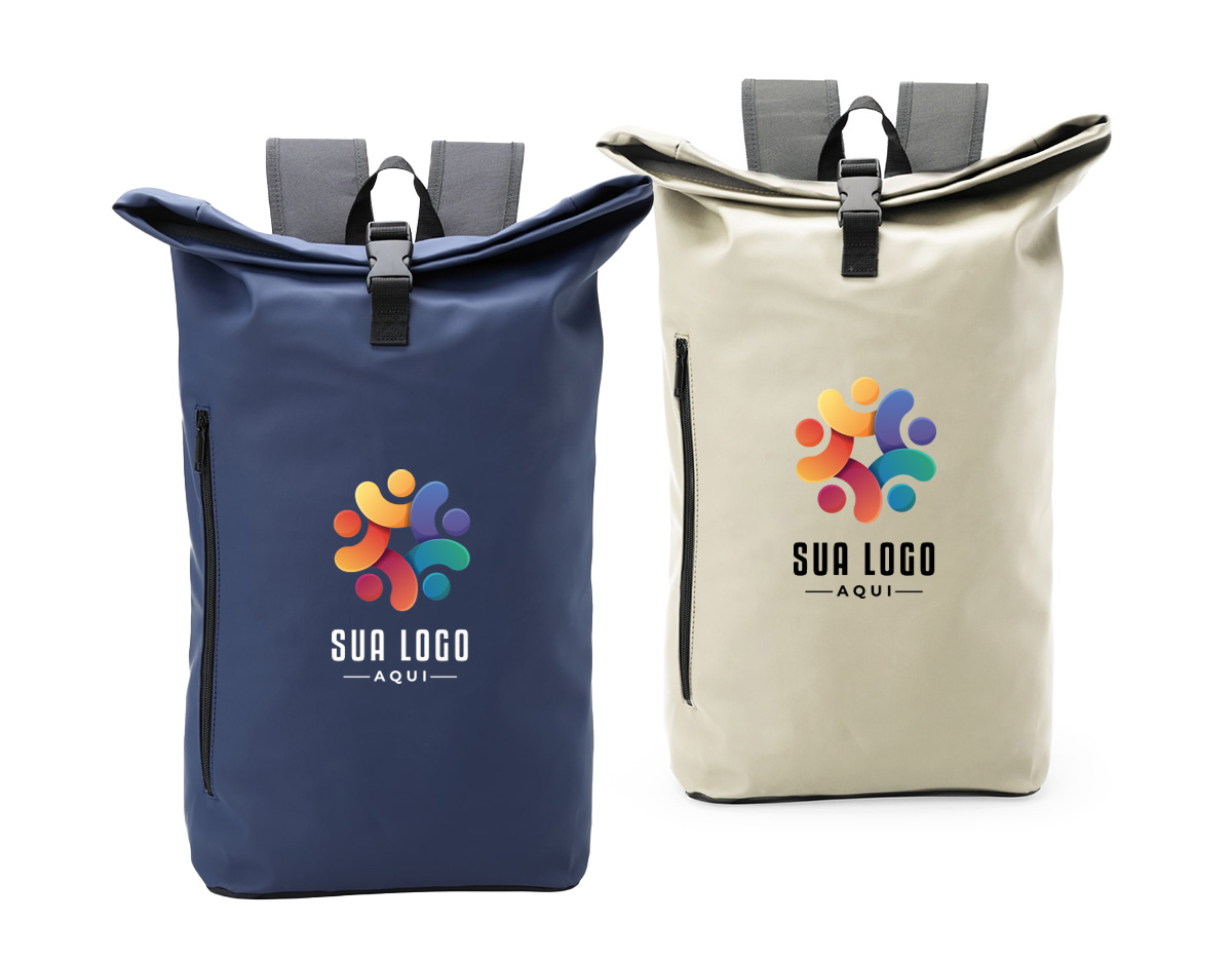 A Mochila de Couro Sintético 26L é a opção perfeita para quem busca uma solução versátil para o dia a dia. Com um design moderno e descontraído, inspirado no formato de saco, ela se adapta facilmente a diversas ocasiões, como viagens, passeios, estudos ou trabalho. Feita em couro sintético resistente à água, proporciona proteção para os itens, mesmo em dias chuvosos. A mochila possui dois compartimentos funcionais: um bolso frontal com zíper para acesso rápido e prático aos itens essenciais, e um compartimento principal espaçoso com fechamento por fivela, garantindo segurança. Seu design flexível a torna uma excelente escolha para quem busca uma mochila para atender diversas necessidades.