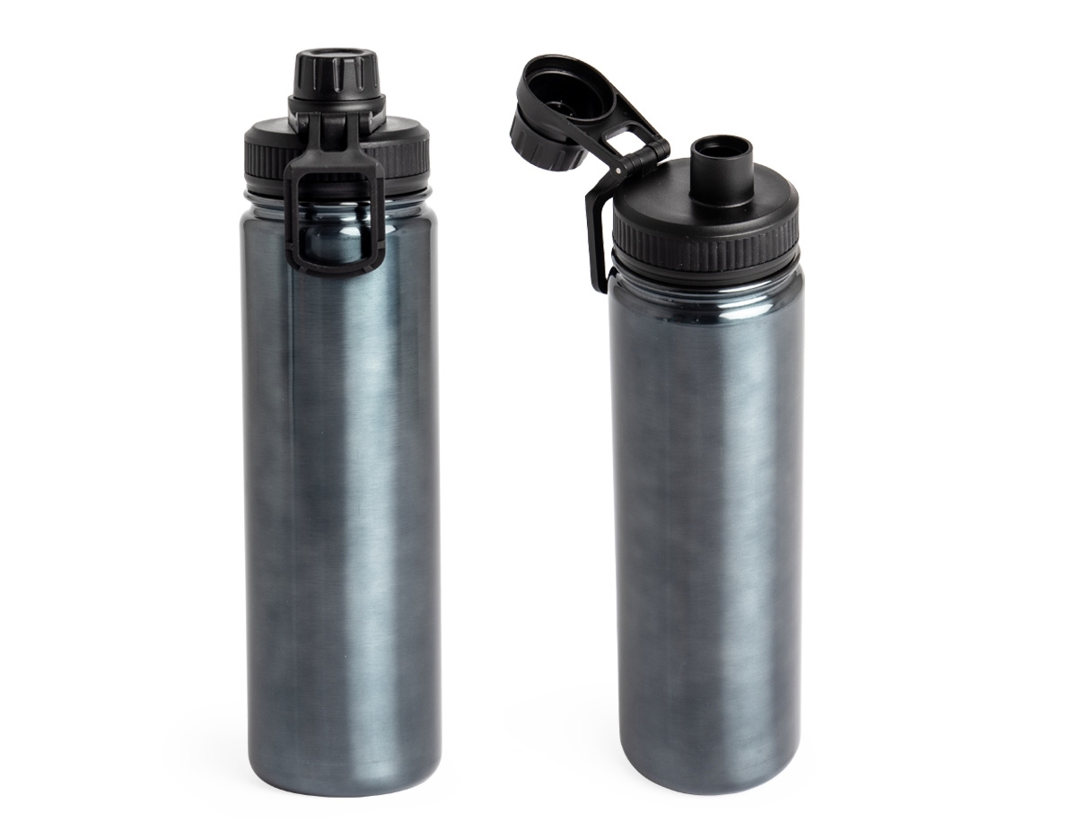 Garrafa térmica em inox com capacidade de 650ml, possui parede dupla que auxilia na conservação da temperatura. Acompanha tampa plástica rosqueável com bocal integrado e alça acoplada para facilitar o transporte. Ideal para uso diário.