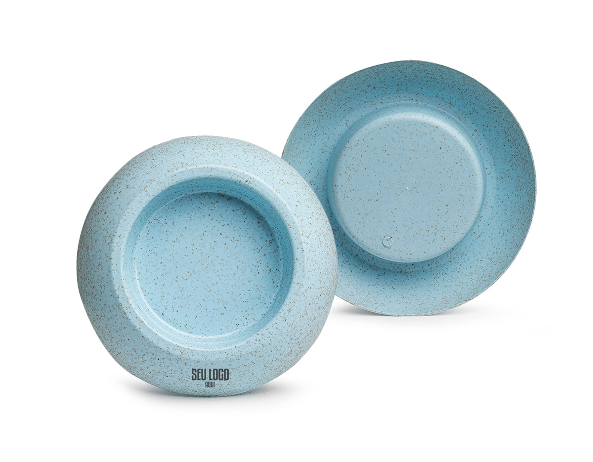 Feito de fibra de arroz e polipropileno está disponível em duas cores marcantes, a tigela pet é a escolha perfeita para quem quer facilitar a alimentação do seu amigo animal com muito mais conforto e praticidade. Seu formato circular garante maior estabilidade, tornando as refeições ainda mais tranquilas. Porque alimentar seu pet com carinho e qualidade é essencial!