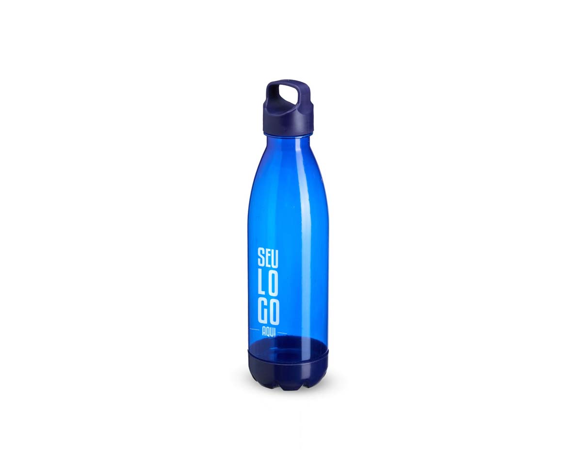 Toda boa rotina de hidratação pede por uma boa garrafa para acompanhar cada jornada. Com capacidade de até 680ml e feita em PVC, esta garrafa é uma opção sob medida para quem está sempre em movimento. Sua tampa rosqueável é feita em plástico ABS com alça fixa para facilitar o transporte ou mantê-la pendurada em algo. Além disso, ela conta com fundo removível para facilitar a higiene e diminuir o contato direto com sujeiras.