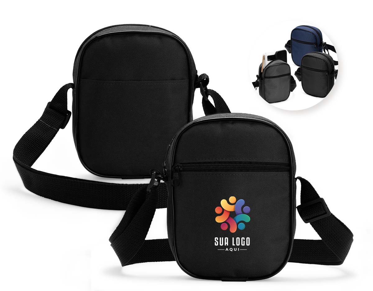Bolsa de ombro em poliéster resistente à água, com alça de nylon ajustável. Possui compartimento principal com zíper, ideal para itens como carteira, maquiagem e celular. Conta ainda com dois bolsos externos, um aberto e outro com zíper, que facilitam a organização e o transporte dos objetos.