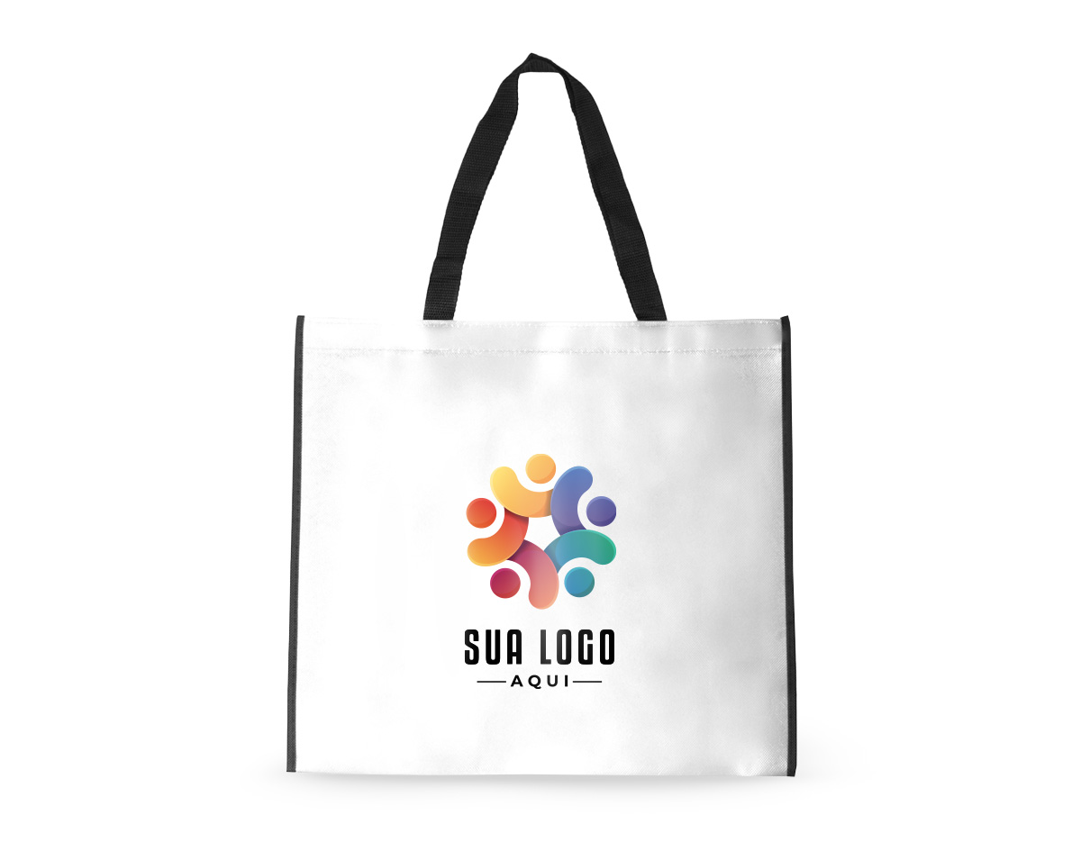 Sacola confeccionada em TNT laminado, resistente e de fácil limpeza, ideal para o transporte de diversos itens no dia a dia. Possui estrutura leve e durável, oferecendo boa capacidade e praticidade no uso. Um brinde corporativo funcional, econômico e versátil, perfeito para ações promocionais, eventos e divulgação da marca.