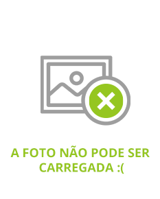 Squeeze plástico com capacidade de 550ml. Possui tampa rosqueável com bico de canudo, tampa protetora e botão de acionamento. Squeeze com acabamento fosco, detalhe emborrachado na parte inferior e alça para transporte.